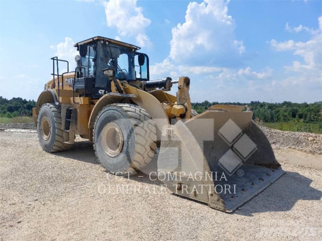CAT 966M 轮式装载机