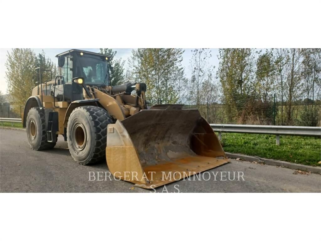 CAT 966M 轮式装载机