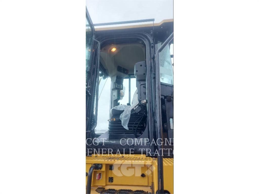 CAT 966M 轮式装载机
