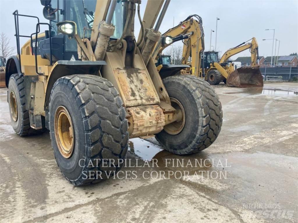 CAT 966M 轮式装载机