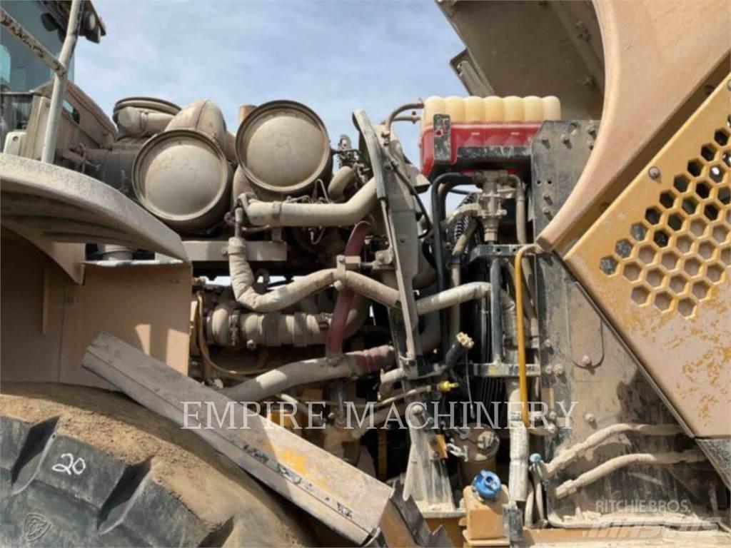 CAT 966M 轮式装载机