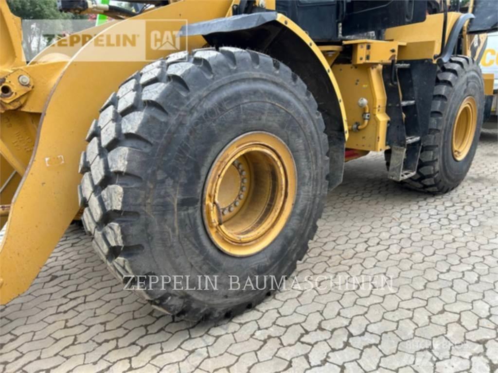 CAT 966M 轮式装载机
