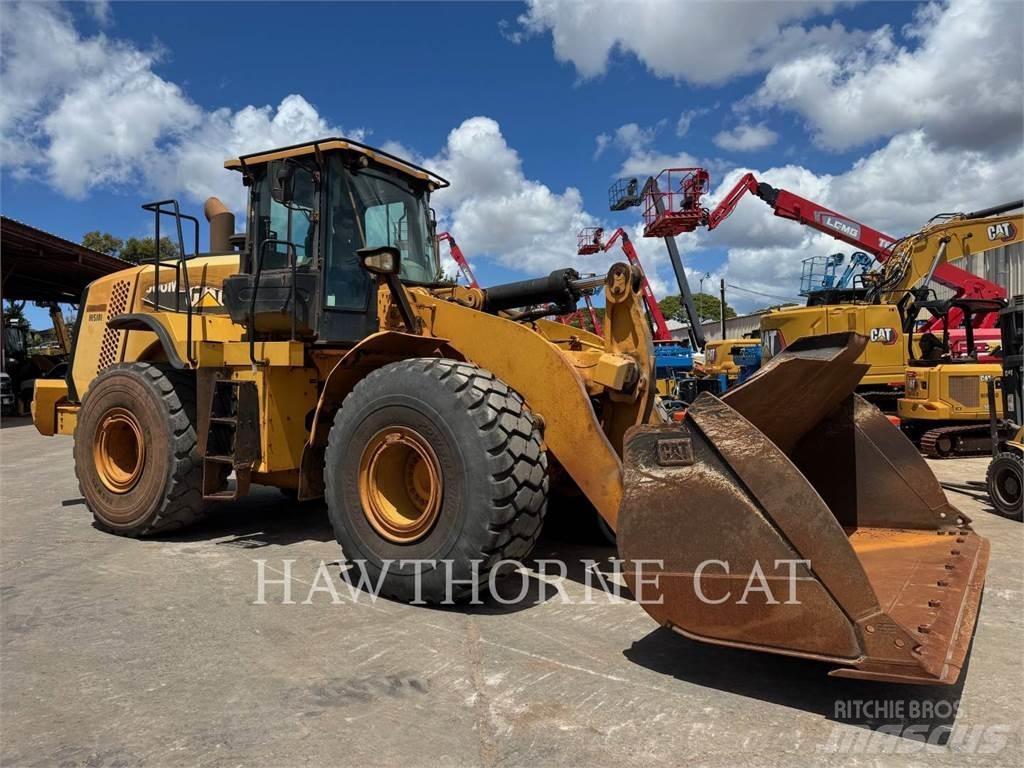 CAT 966M 轮式装载机