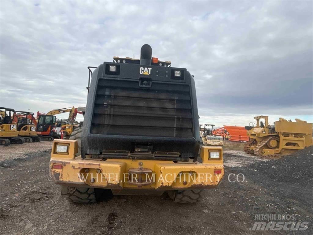 CAT 966M QC 3V 轮式装载机