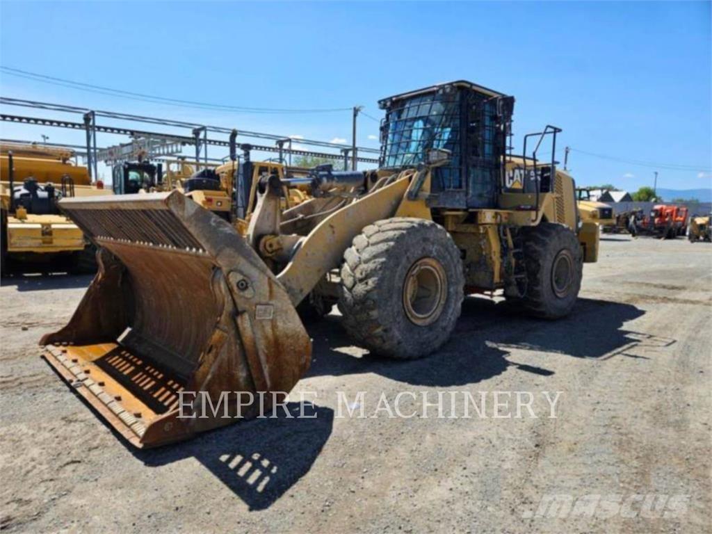 CAT 966M WH 轮式装载机