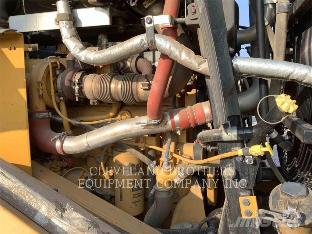 CAT 966M XE 轮式装载机