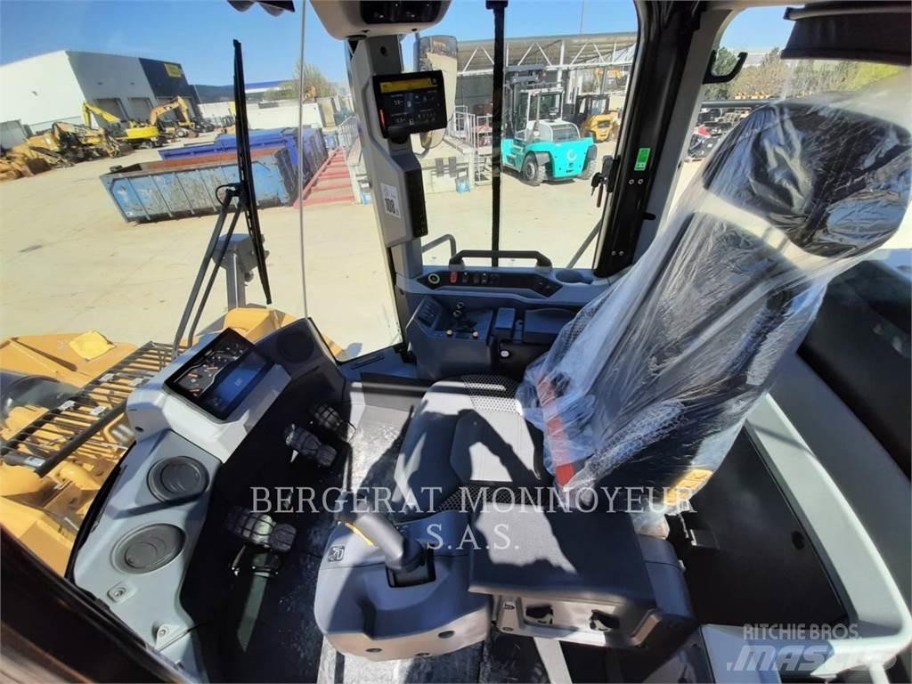 CAT 972 轮式装载机