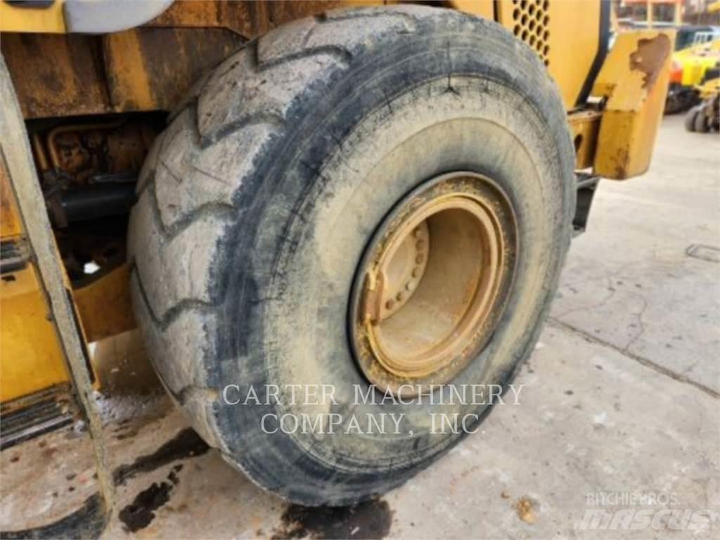 CAT 972K 轮式装载机
