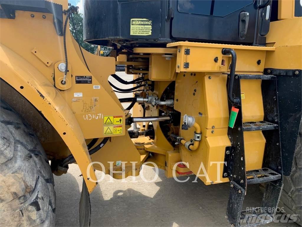 CAT 972M 轮式装载机