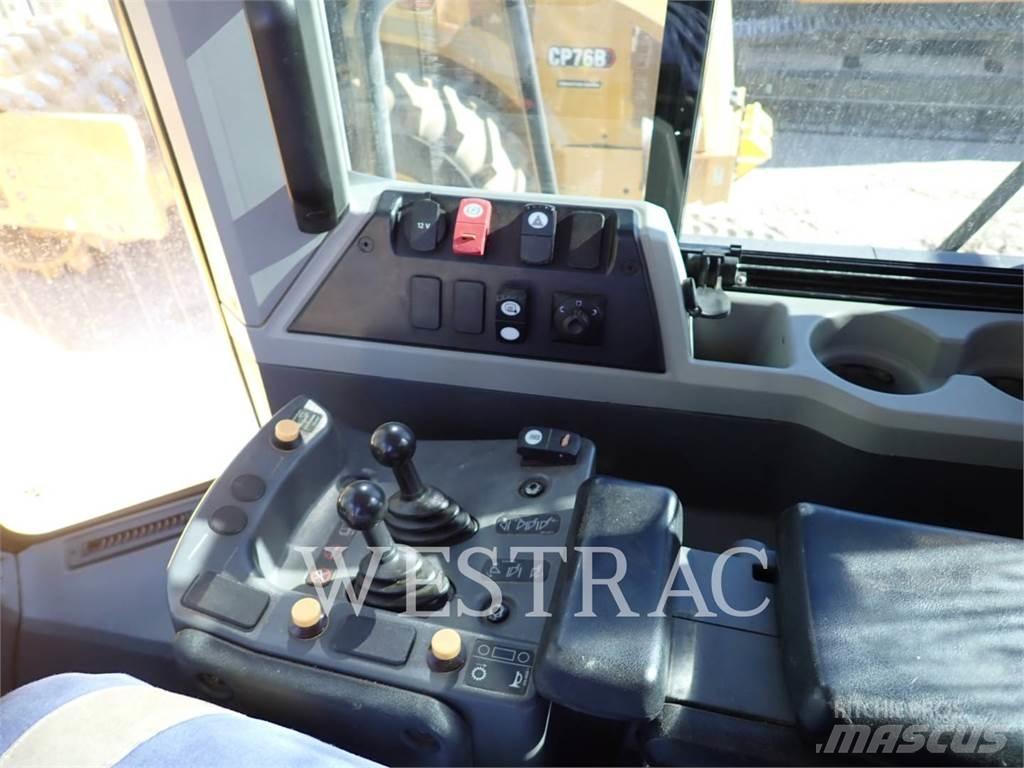 CAT 972M 轮式装载机