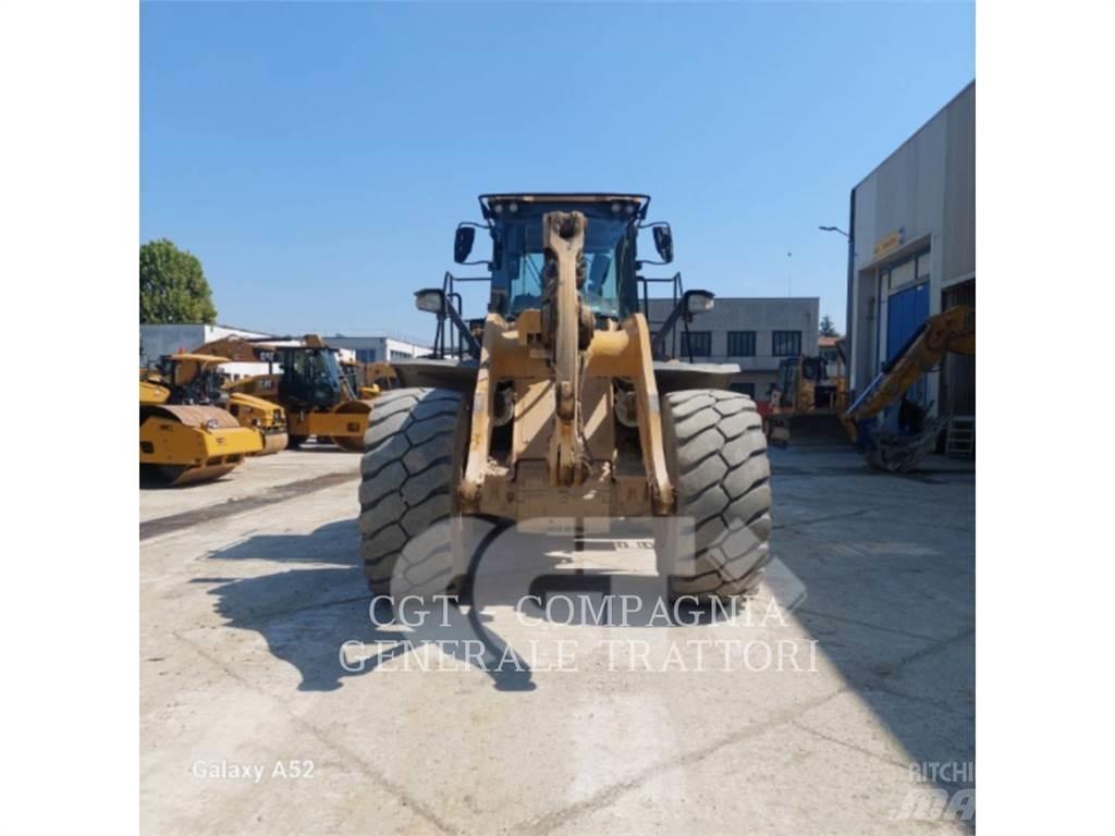 CAT 972M 轮式装载机