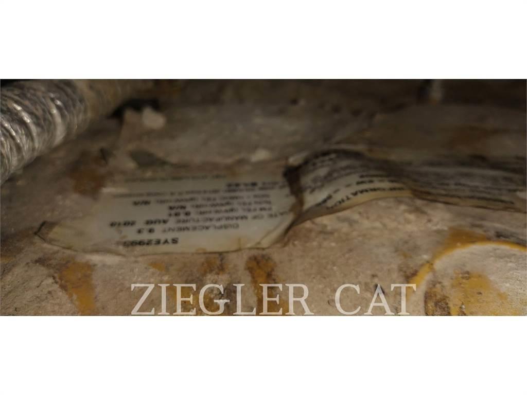 CAT 972M 轮式装载机