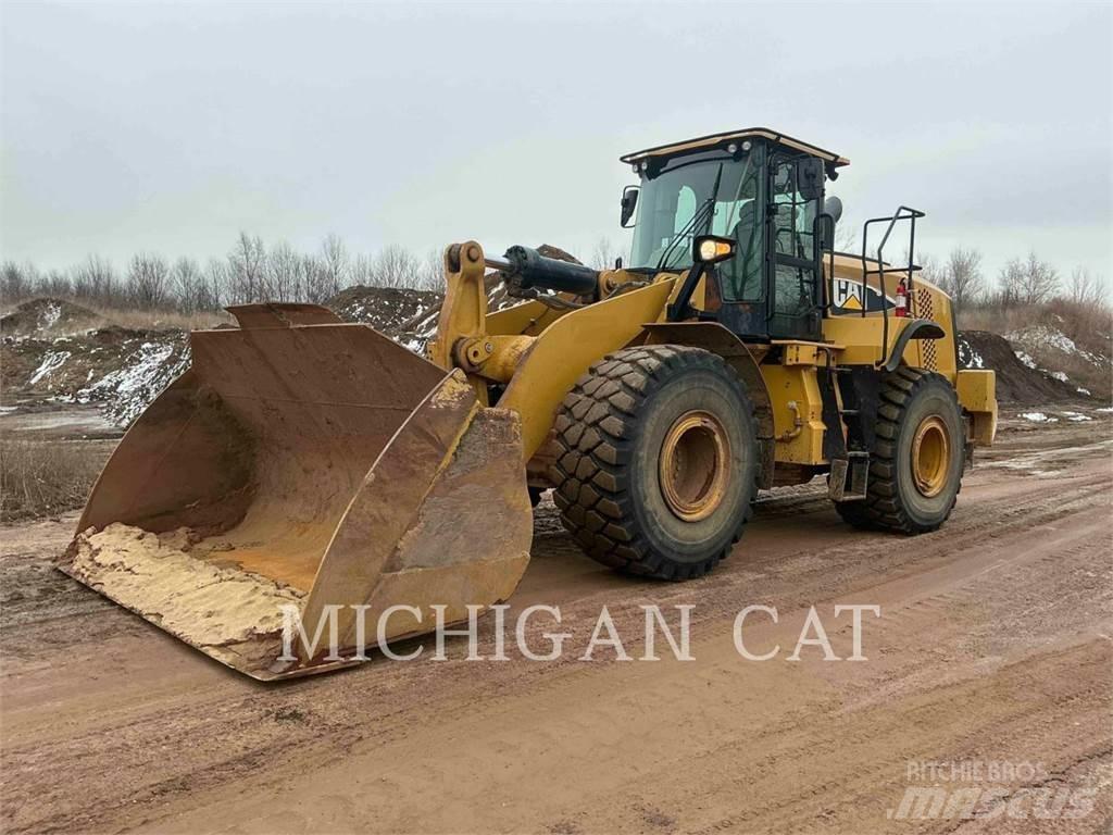 CAT 972M 轮式装载机