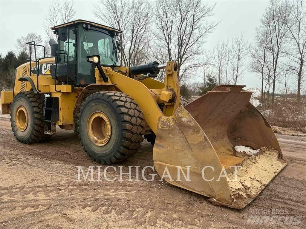 CAT 972M 轮式装载机