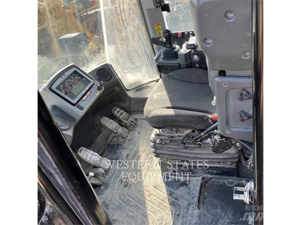 CAT 972M 轮式装载机