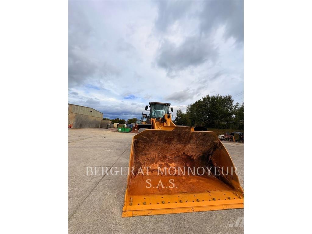 CAT 972M 轮式装载机