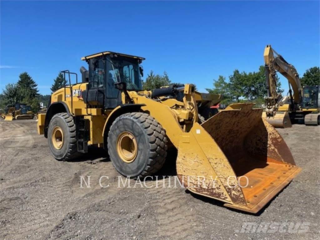 CAT 972M 轮式装载机