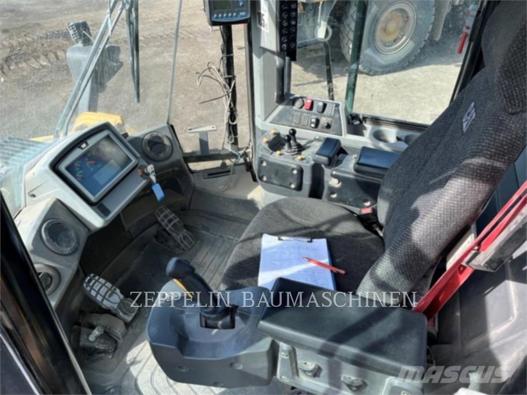 CAT 972MXE 轮式装载机