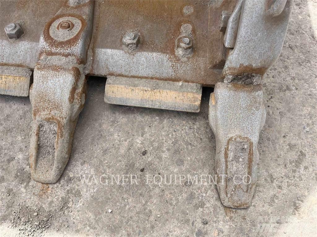 CAT 982 轮式装载机