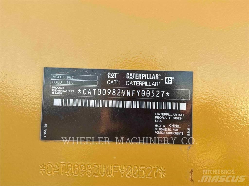 CAT 982 轮式装载机