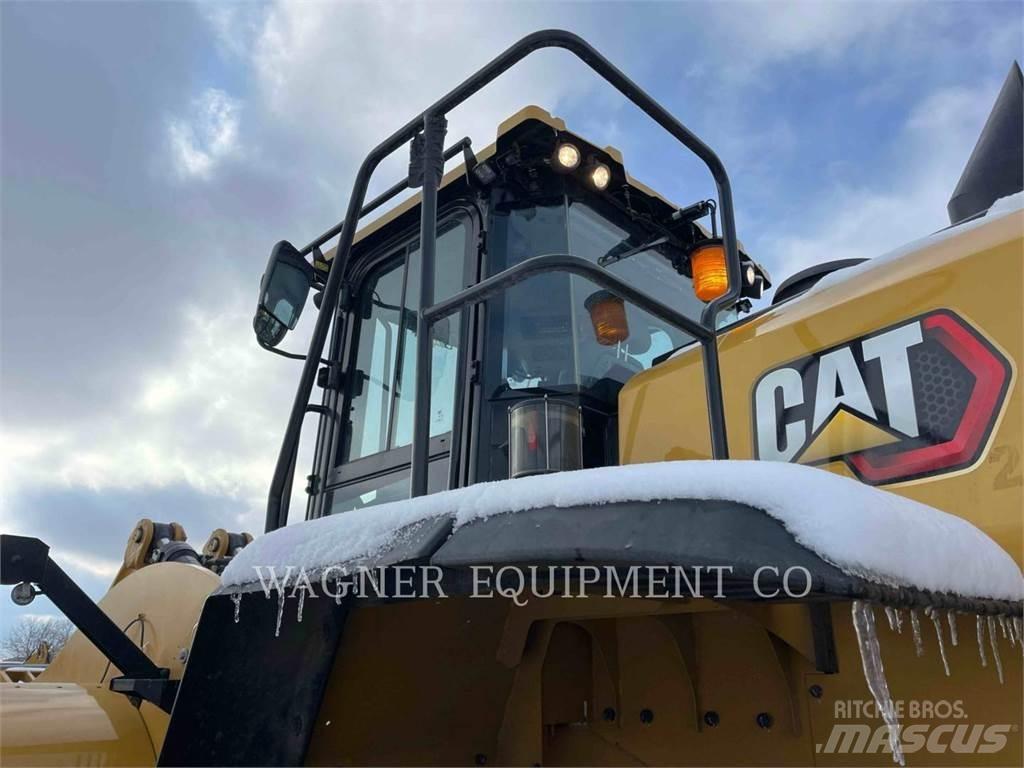 CAT 982 轮式装载机