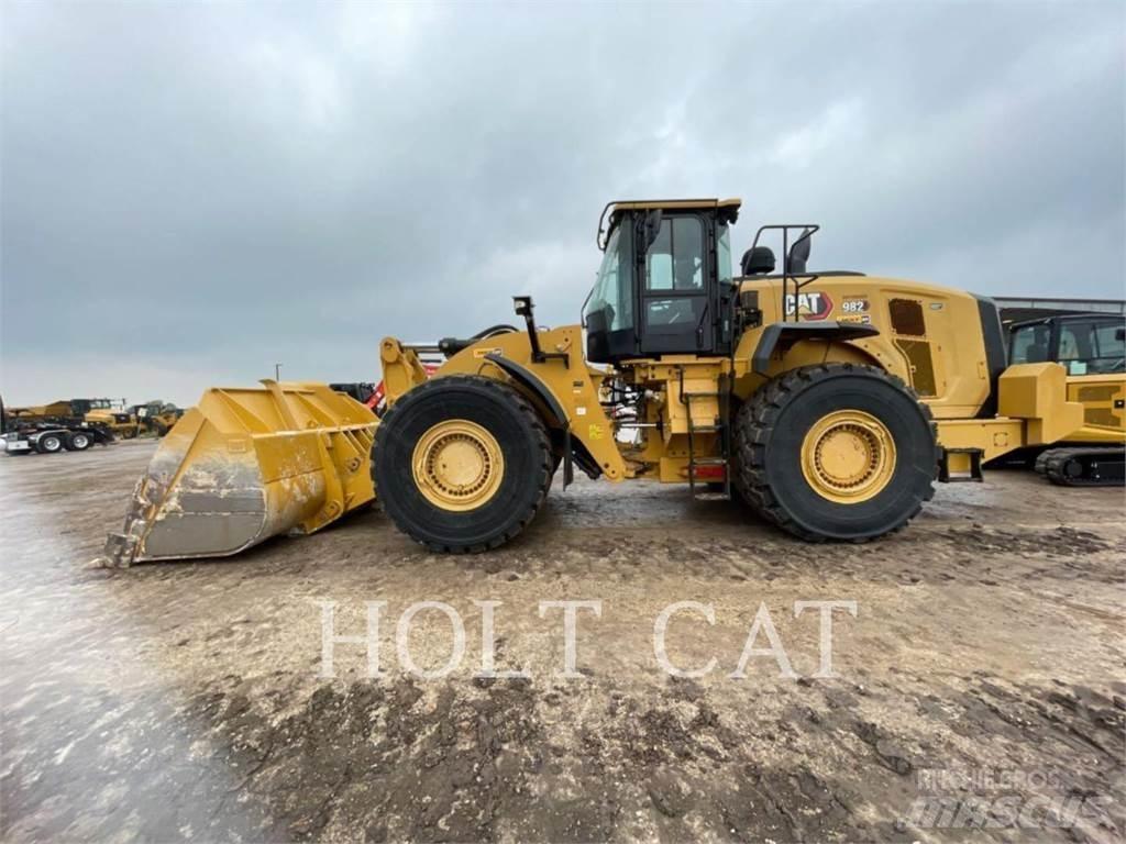 CAT 982 轮式装载机