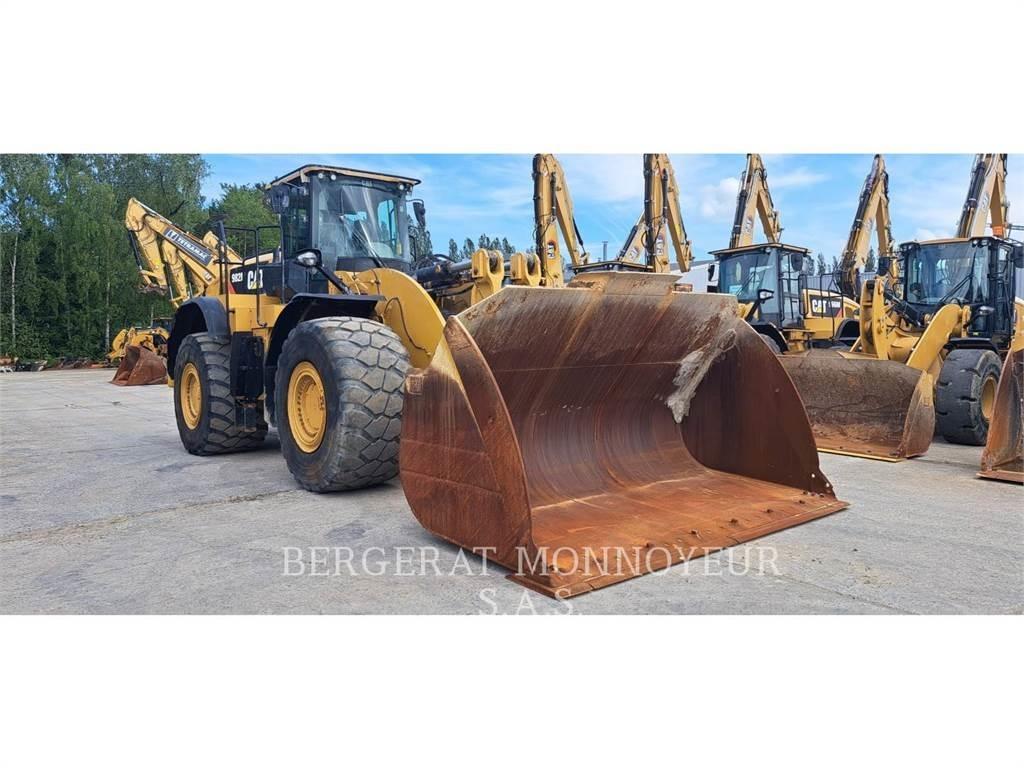 CAT 982M 轮式装载机