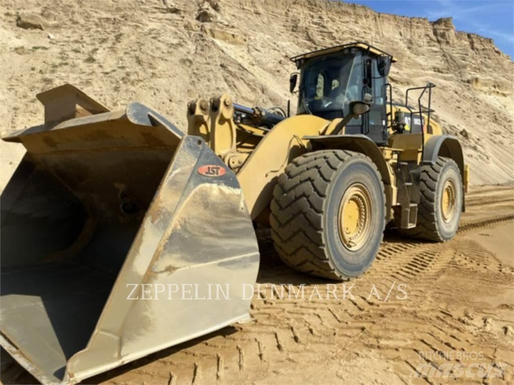 CAT 982M 轮式装载机