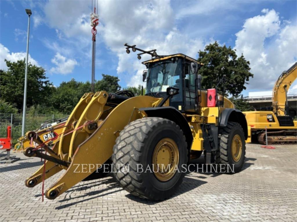 CAT 982M 轮式装载机