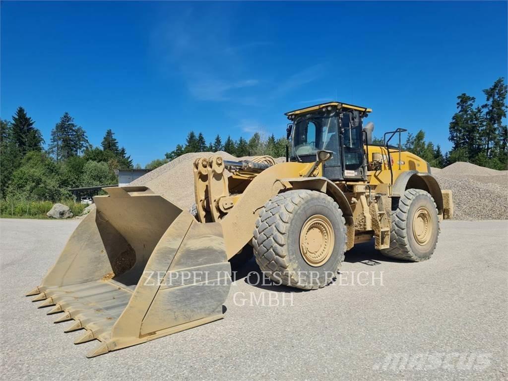 CAT 982M 轮式装载机