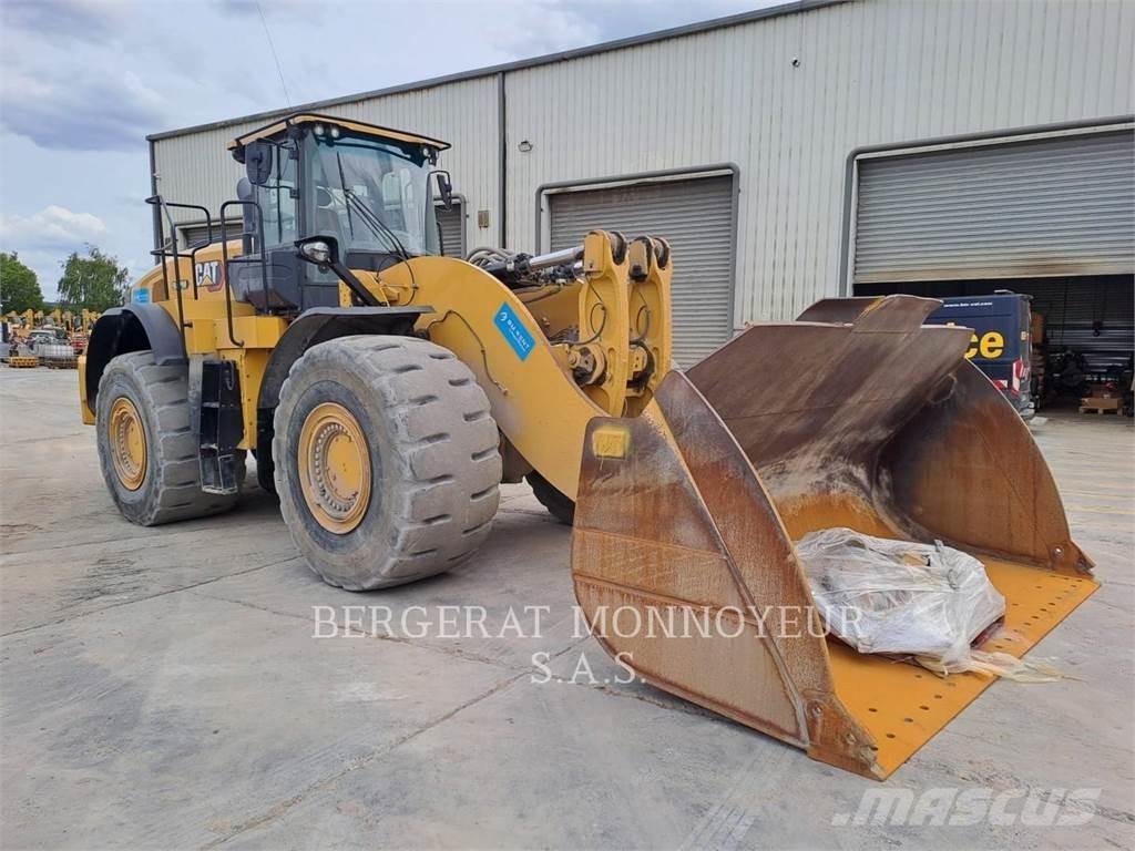 CAT 982M 轮式装载机