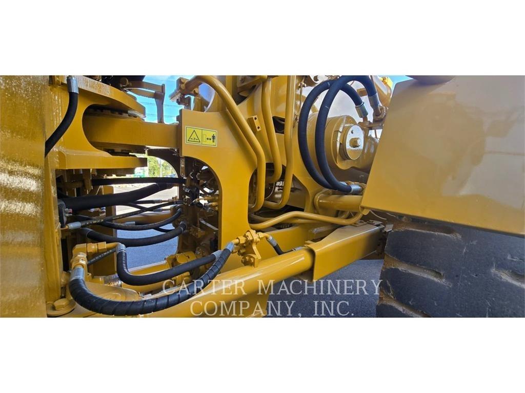 CAT 988H RBLD 轮式装载机