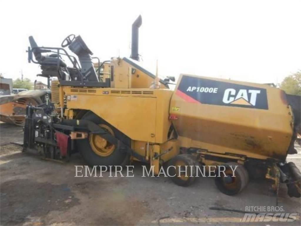 CAT AP1000E 沥青摊铺机
