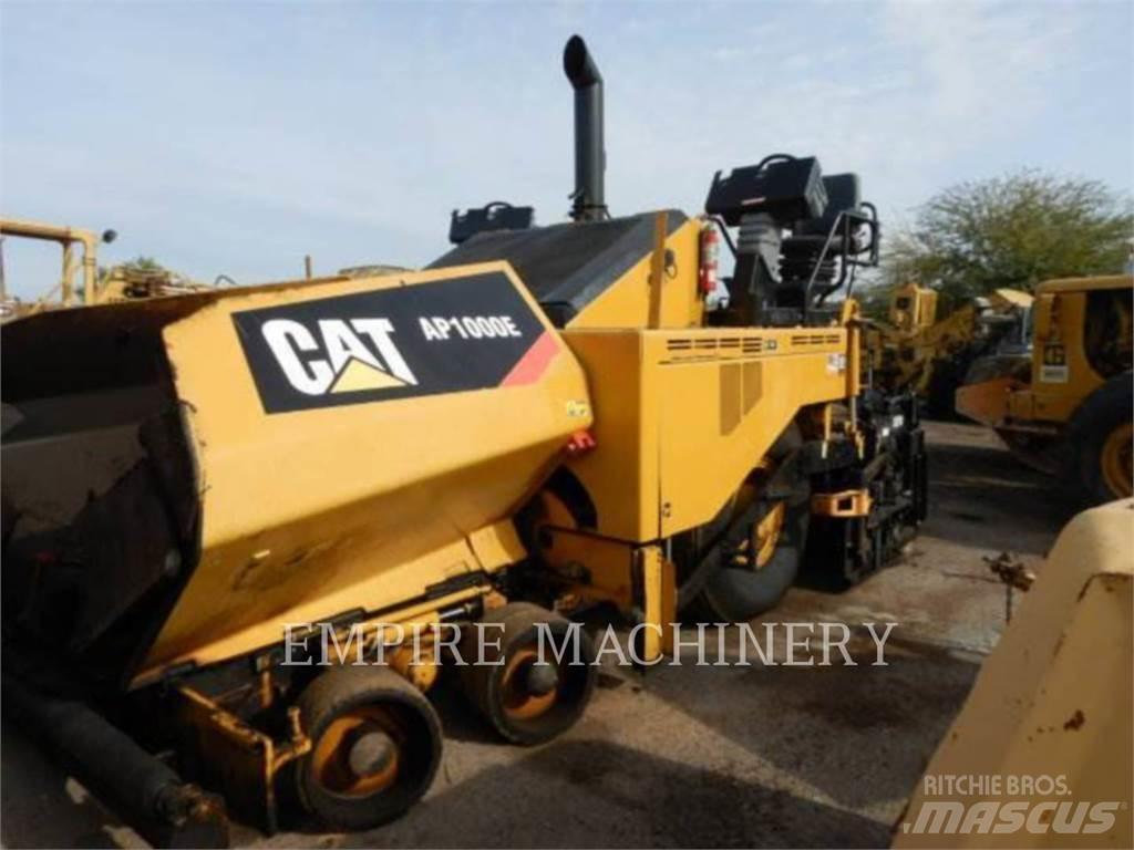 CAT AP1000E 沥青摊铺机