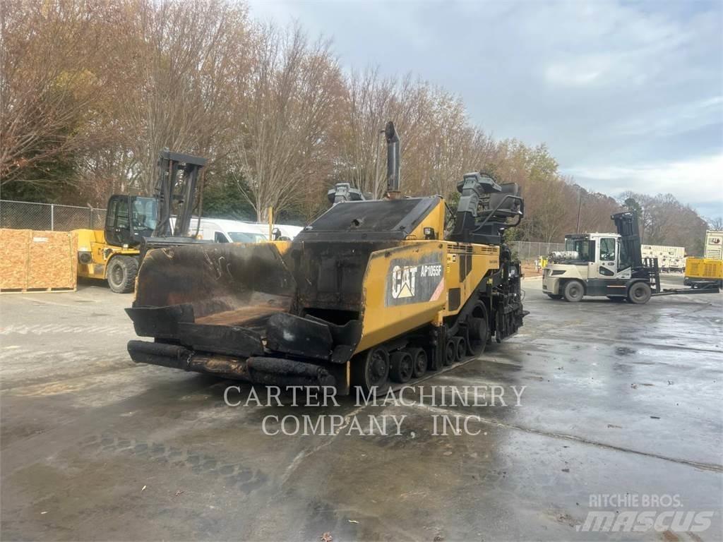 CAT AP1055F 沥青摊铺机