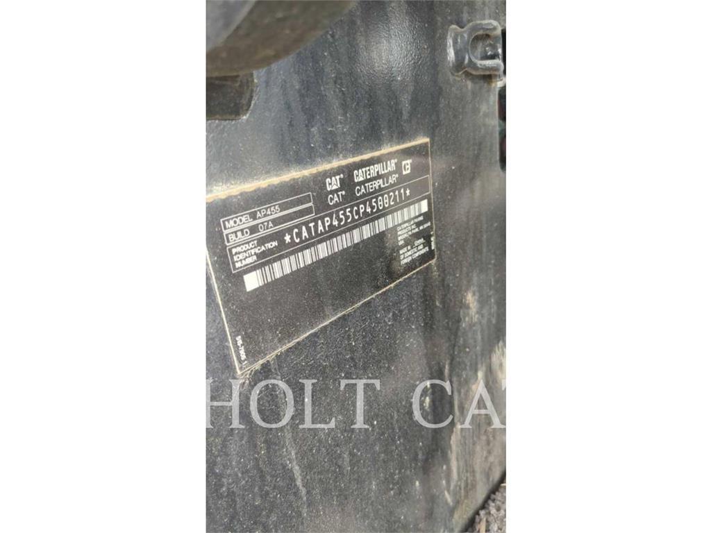 CAT AP455 单轮压路机
