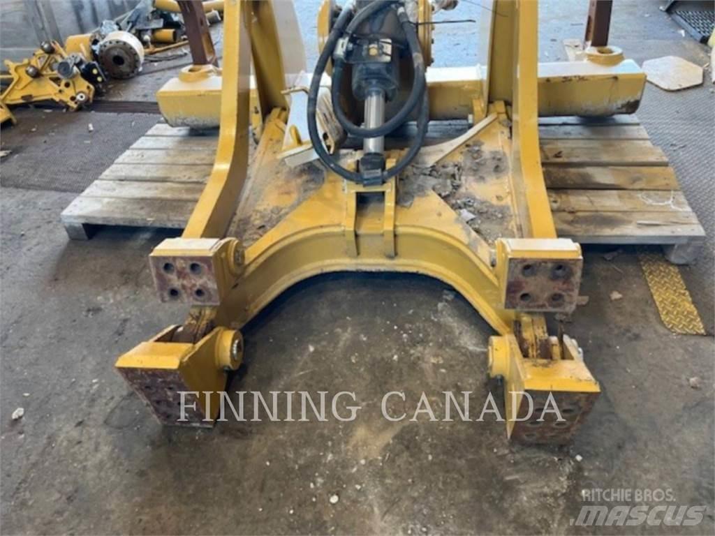 CAT ATTACHMENTS D6T 松土器
