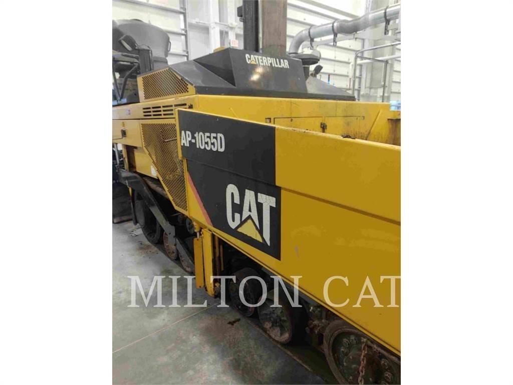 CAT BG-2455D 沥青摊铺机