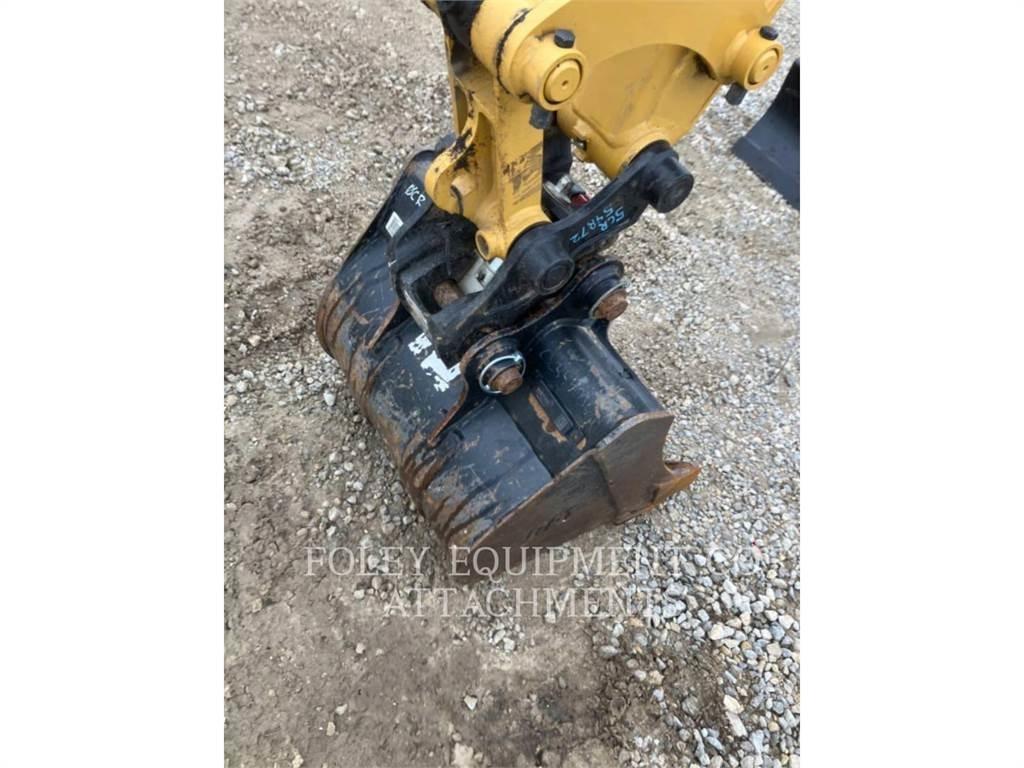 CAT BK302P24 履带挖掘机