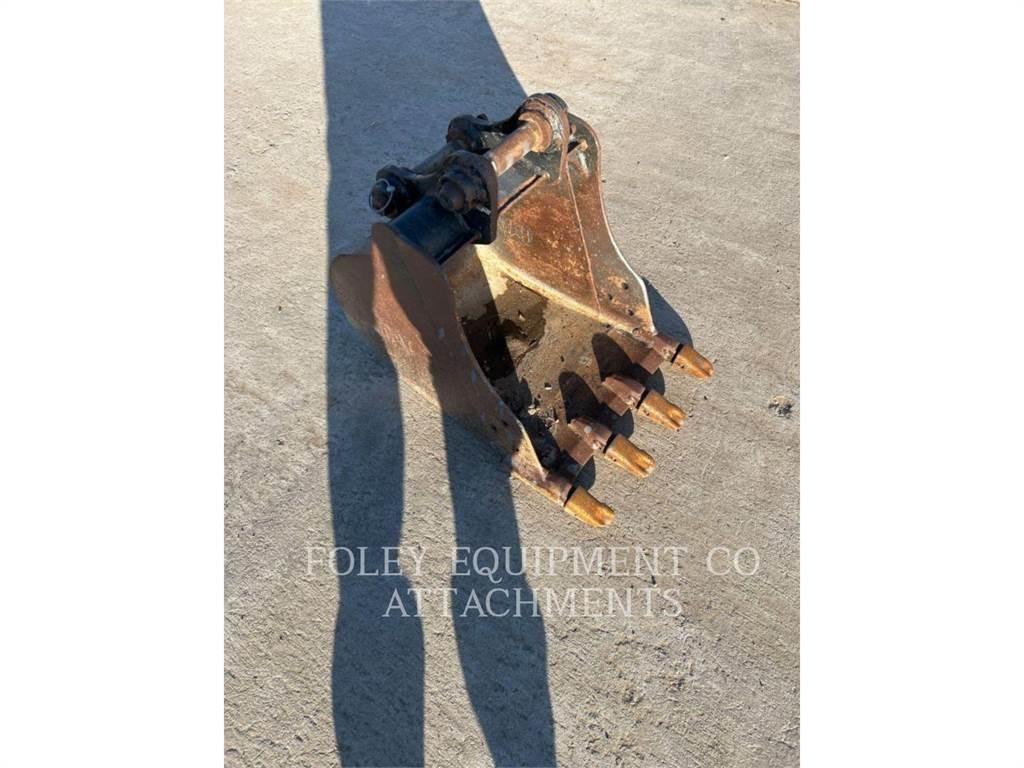 CAT BK303P20 履带挖掘机