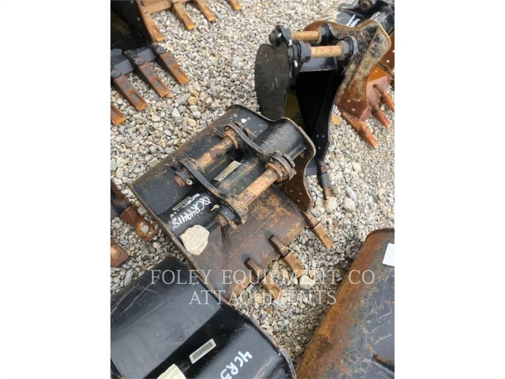 CAT BK303P24 履带挖掘机