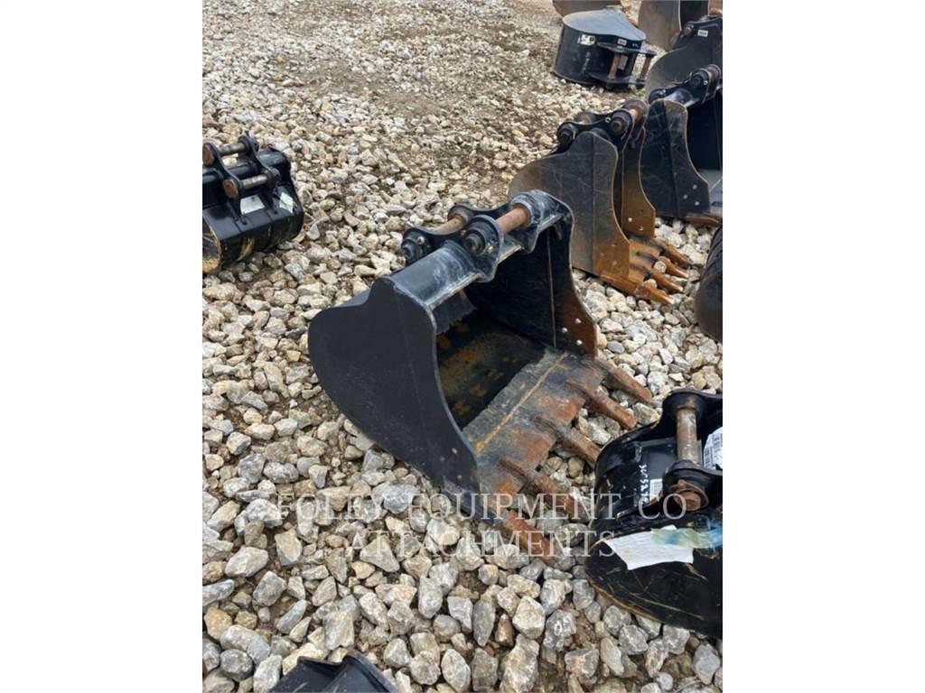 CAT BK303P32 履带挖掘机