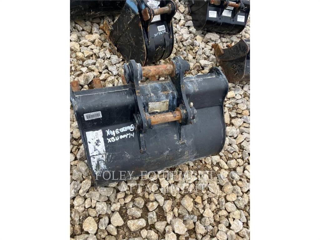 CAT BK303P32 履带挖掘机