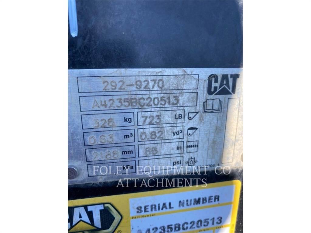 CAT BKSSLGP86S 滑移装载机