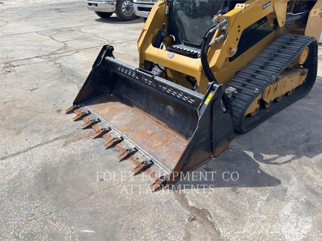 CAT BKSSLMP74T 滑移装载机