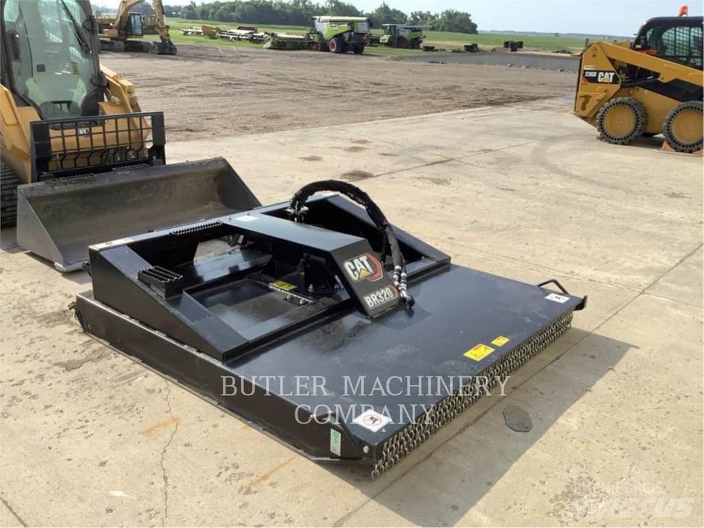 CAT BR320 牧场割草机和切顶器