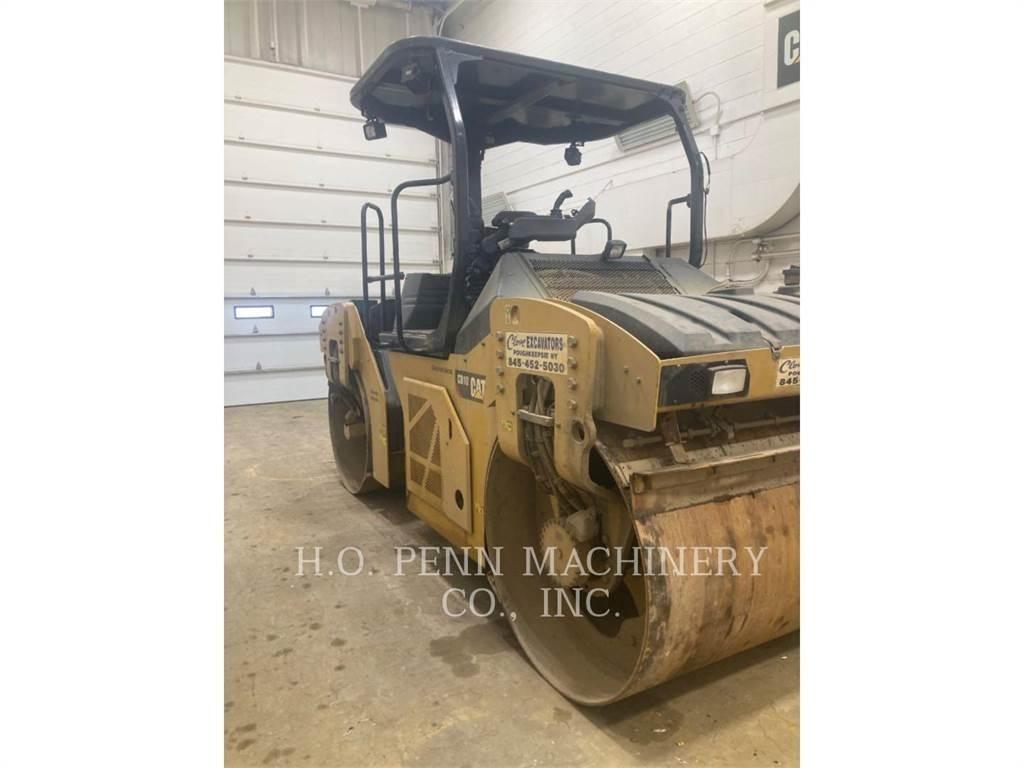 CAT CB 10 双轮压路机