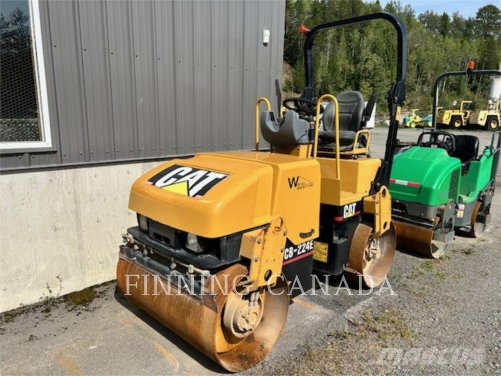 CAT CB-224E 土壤压实机