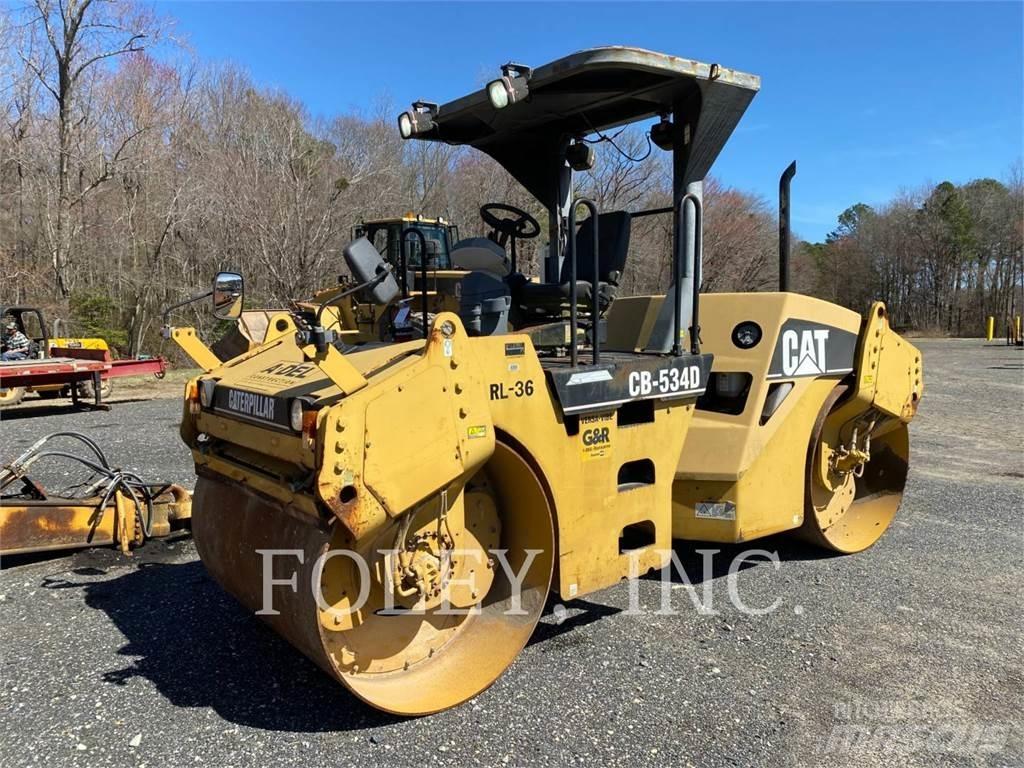 CAT CB-534D 双轮压路机
