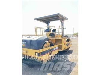 CAT CB-634C 双轮压路机